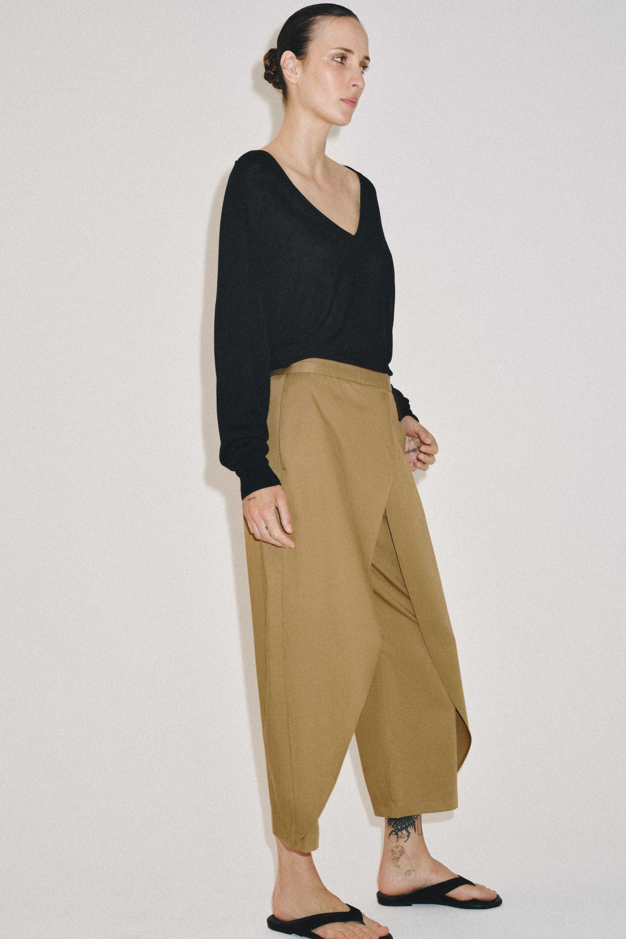 FRONT PLEATED PANTS ZW COLLECTION